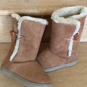 Girls boots size 11